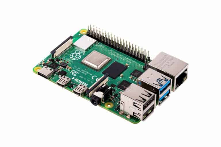What’s The Best Raspberry Pi 4 Case For You? (I Tested Them All)