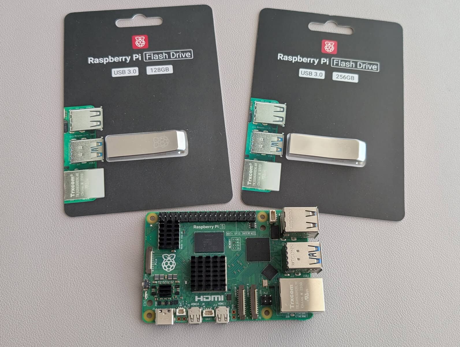 Raspberry Pi Official USB Flash Drives: Are They Worth It? – RaspberryTips